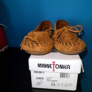 Minnetonka Kids shoes